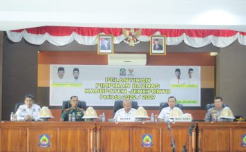 Iksan Iskandar Lantik Pimpinan Baznas Jeneponto 2022-2027