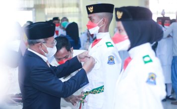 Iksan Iskandar Kukuhkan Pasukan Paskibraka Kabupaten Jeneponto 2022