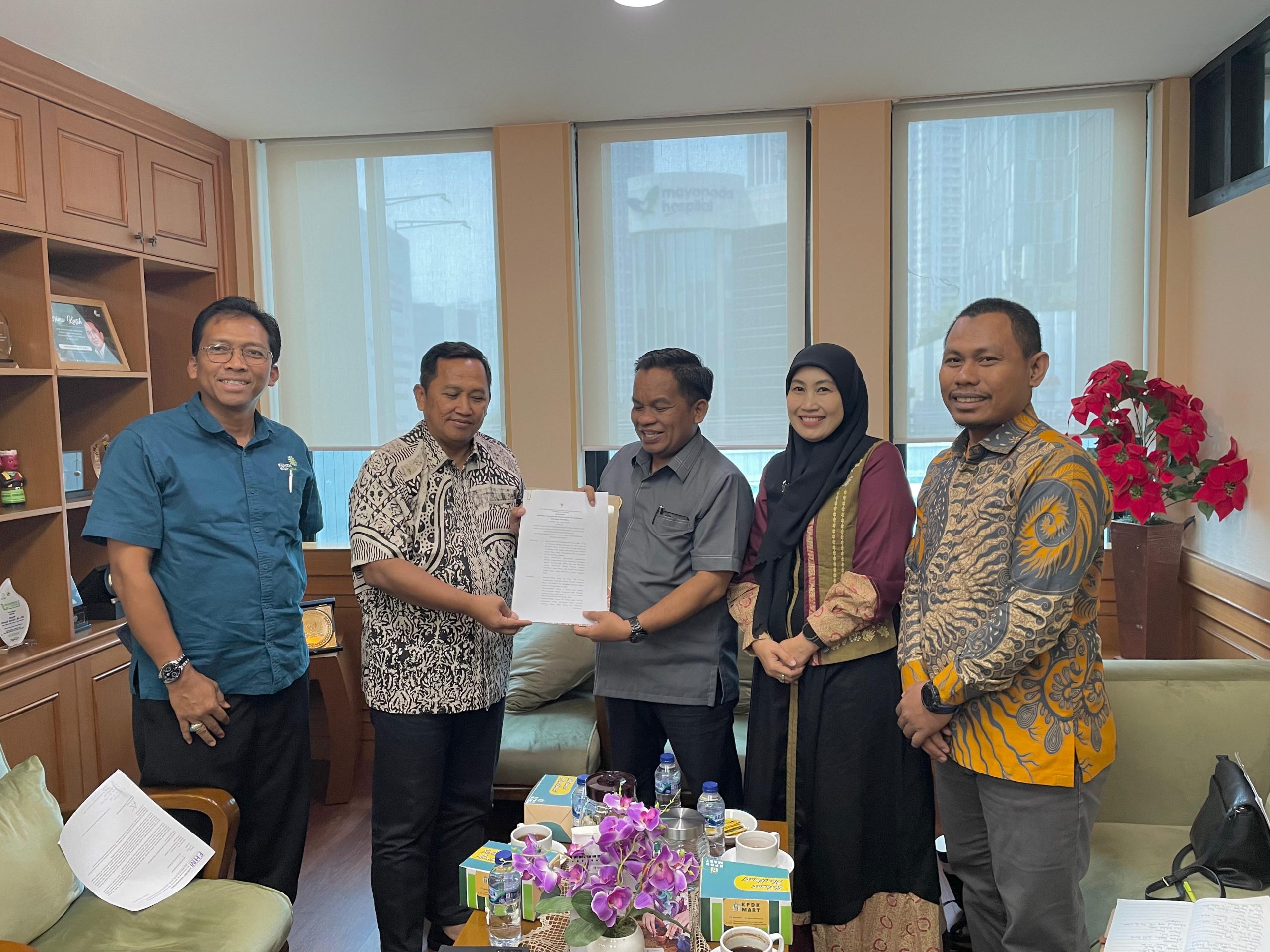 PJ Bupati Jeneponto Kunjungan Kerja Ke Kementerian Koperasi Dan UMKM Di Dampingi Kepala Dinas Koperasi Dan UMKM