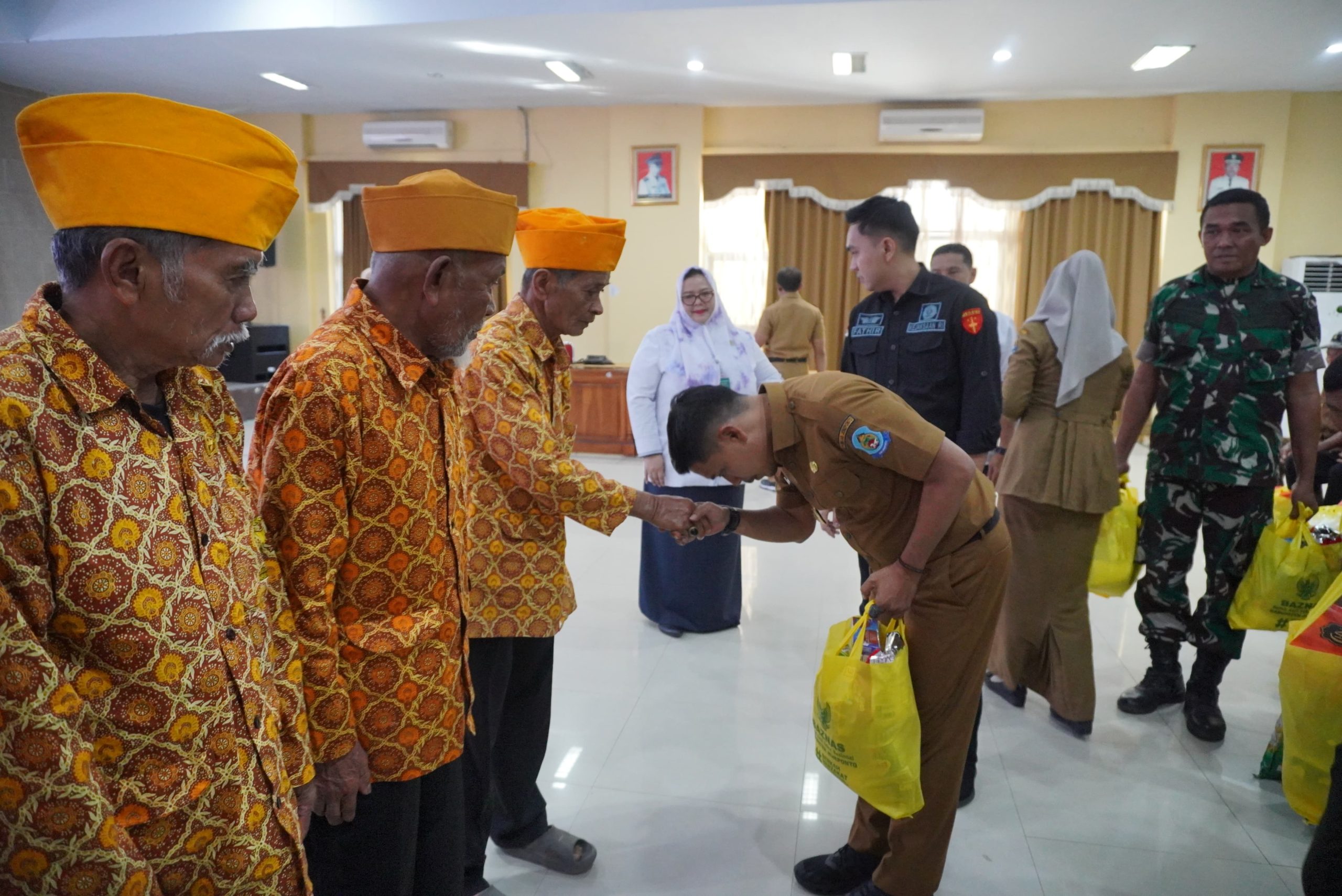 Pemerintah Kabupaten Jeneponto Berikan Bingkisan Kepada Veteran