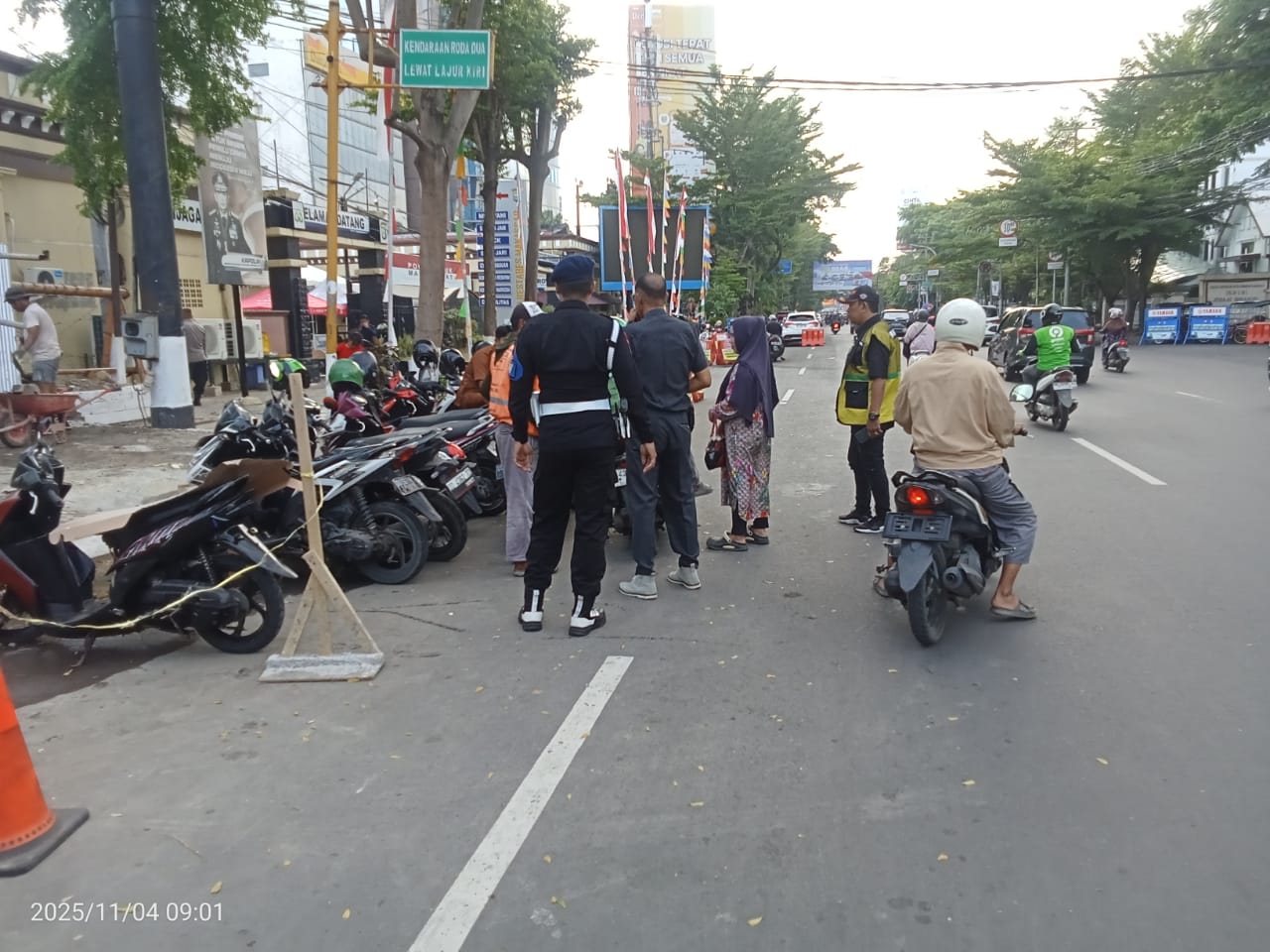 TRC Bergerak! Perumda Parkir Atur Ulang Parkiran yang Sebabkan Macet di Ahmad Yani