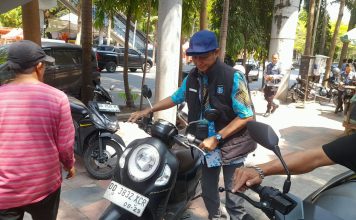 Cegah Gangguan Pejalan Kaki, Perumda Parkir Sterilisasi Trotoar SDN Sudirman